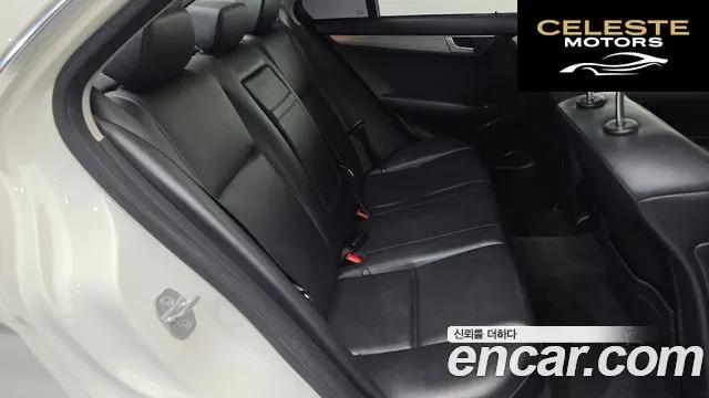 MERCEDES BENZ C-Classe W204 C200 CGI Avantgarde 2012 — photo 12 sur 20