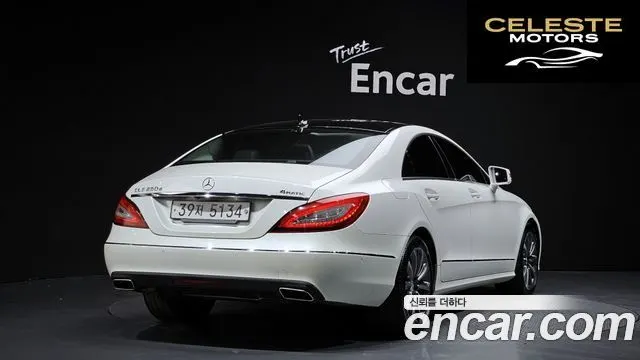 MERCEDES BENZ CLS-Classe W218 CLS250 d 4MATIC 2016 — photo 2 sur 26
