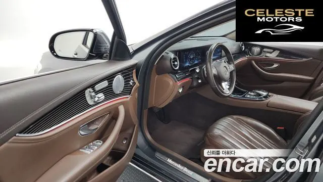 MERCEDES BENZ E-Classe W213 E400 4MATIC Exclusive 2017 — photo 10 sur 20