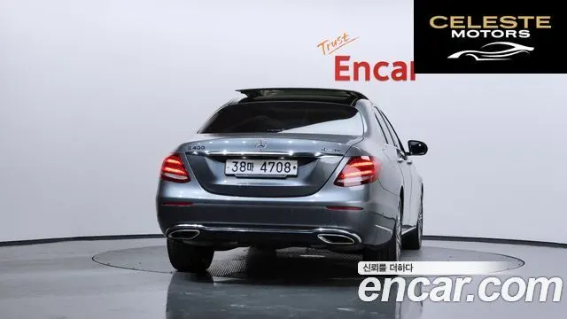 MERCEDES BENZ E-Classe W213 E400 4MATIC Exclusive 2017 — photo 4 sur 20