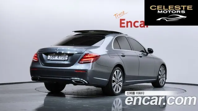 MERCEDES BENZ E-Classe W213 E400 4MATIC Exclusive 2017 — photo 2 sur 20