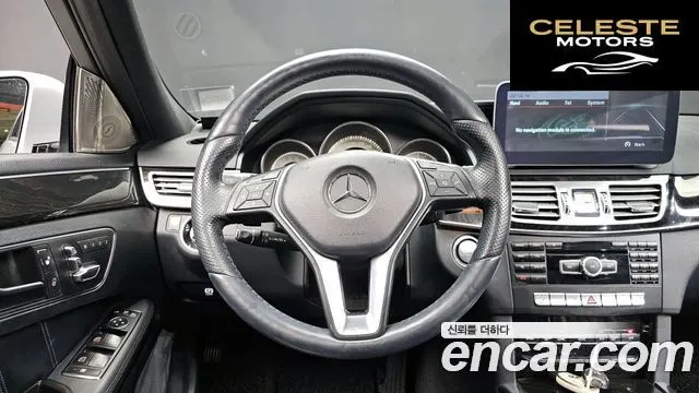 MERCEDES BENZ E-Classe W212 E220 CDI Avantgarde 2014 — photo 13 sur 20