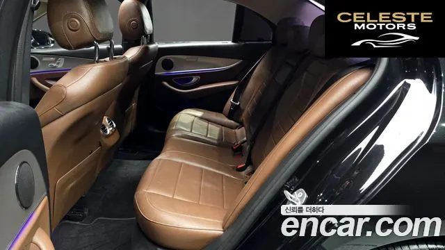 MERCEDES BENZ E-Classe W213 E200 Avantgarde 2017 — photo 12 sur 25