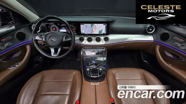 MERCEDES BENZ E-Classe W213 E200 Avantgarde 2017 — photo 7 sur 25