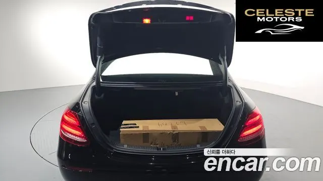 MERCEDES BENZ E-Classe W213 E250 Avantgarde 2020 — photo 20 sur 20