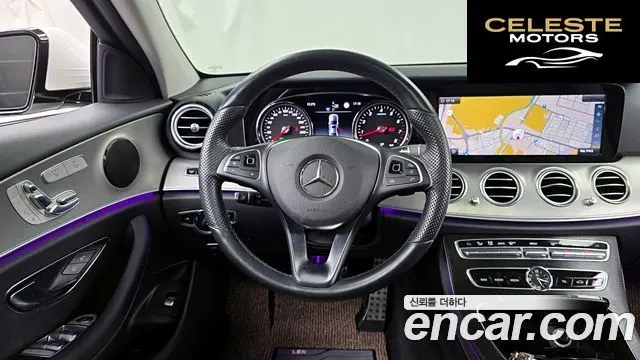 MERCEDES BENZ E-Classe W213 E200 Avantgarde 2017 — photo 13 sur 26