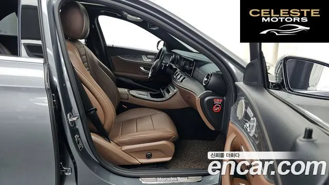 MERCEDES BENZ E-Classe W213 E350 4MATIC Avantgarde 2022 — photo 11 sur 20