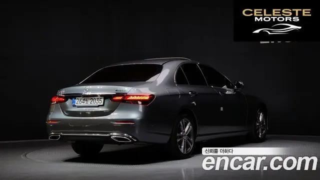 MERCEDES BENZ E-Classe W213 E350 4MATIC Avantgarde 2022 — photo 2 sur 20