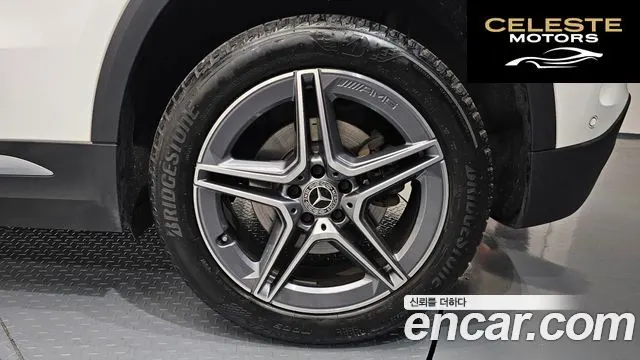 MERCEDES BENZ GLA-Classe H247 GLA250 4MATIC 2023 — photo 5 sur 26