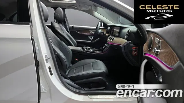 MERCEDES BENZ E-Classe W213 E300 4MATIC Exclusive 2018 — photo 10 sur 26