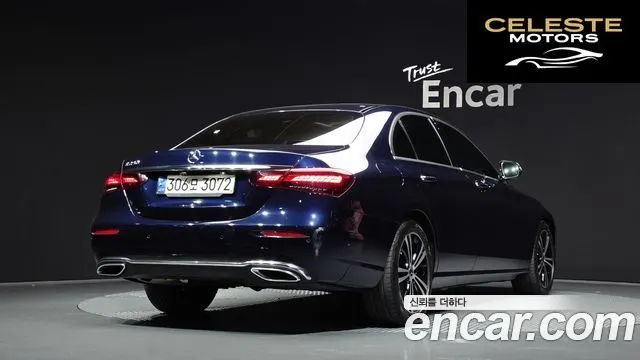 MERCEDES BENZ E-Classe W213 E250 Avantgarde 2021 — photo 2 sur 20
