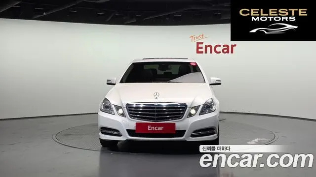 MERCEDES BENZ E-Classe W212 E220 CDI Avantgarde 2013 — photo 3 sur 20