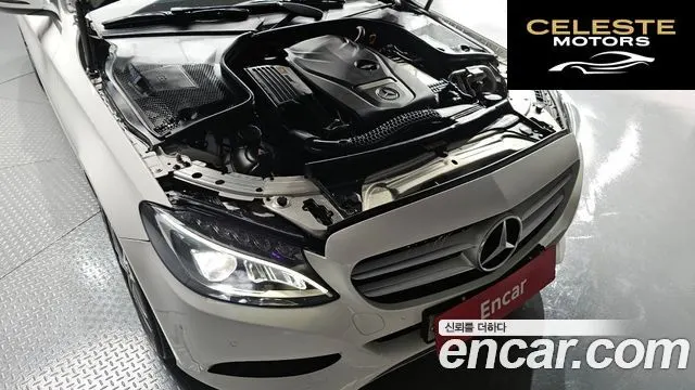 MERCEDES BENZ C-Classe W205 C200 Avantgarde 2017 — photo 6 sur 20