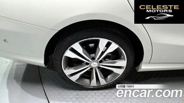 MERCEDES BENZ CLA-Classe C117 CLA200 CDI 2014 — photo 5 sur 20