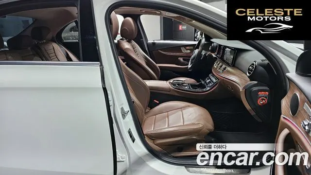 MERCEDES BENZ E-Classe W213 E300 Exclusive 2018 — photo 10 sur 20