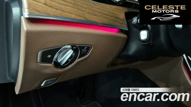 MERCEDES BENZ E-Classe W213 E300 Exclusive 2018 — photo 16 sur 20