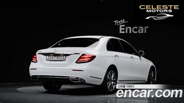 MERCEDES BENZ E-Classe W213 E300 Exclusive 2018 — photo 2 sur 20