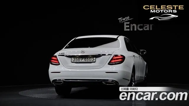 MERCEDES BENZ E-Classe W213 E300 Exclusive 2018 — photo 4 sur 20