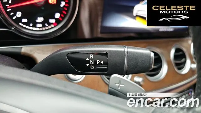 MERCEDES BENZ E-Classe W213 E300 Exclusive 2018 — photo 9 sur 20
