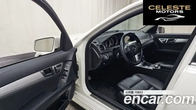 MERCEDES BENZ C-Classe W204 C200 CGI Avantgarde 2012 — photo 10 sur 20