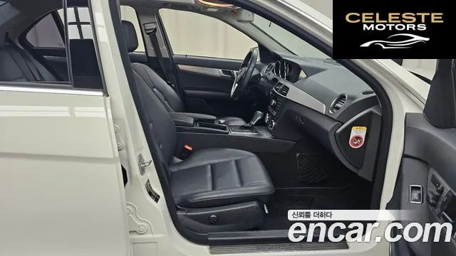 MERCEDES BENZ C-Classe W204 C200 CGI Avantgarde 2012 — photo 11 sur 20