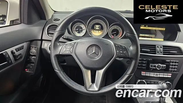 MERCEDES BENZ C-Classe W204 C200 CGI Avantgarde 2012 — photo 13 sur 20