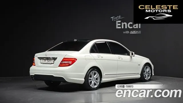 MERCEDES BENZ C-Classe W204 C200 CGI Avantgarde 2012 — photo 2 sur 20