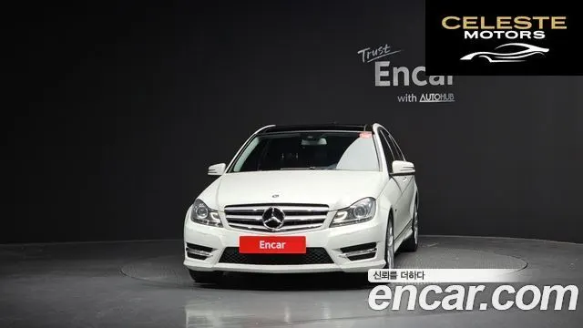MERCEDES BENZ C-Classe W204 C200 CGI Avantgarde 2012 — photo 3 sur 20