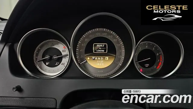 MERCEDES BENZ C-Classe W204 C200 CGI Avantgarde 2012 — photo 8 sur 20