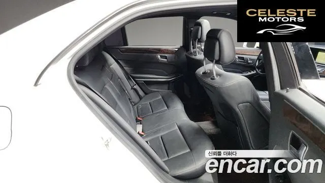 MERCEDES BENZ E-Classe W212 E200 2014 — photo 12 sur 20