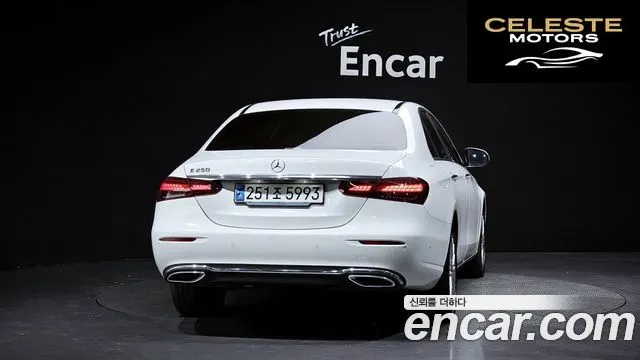MERCEDES BENZ E-Classe W213 E250 Exclusive 2023 — photo 4 sur 26