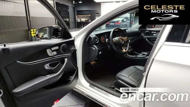 MERCEDES BENZ E-Classe W213 E200 Avantgarde 2018 — photo 10 sur 20