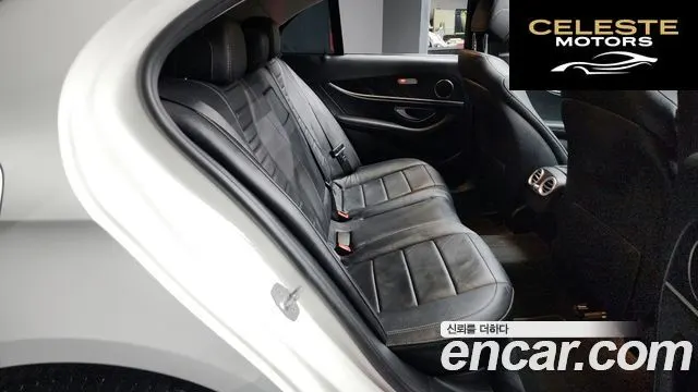 MERCEDES BENZ E-Classe W213 E200 Avantgarde 2018 — photo 12 sur 20