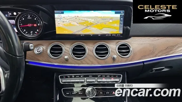 MERCEDES BENZ E-Classe W213 E220d Exclusive 2019 — photo 15 sur 20