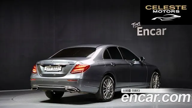 MERCEDES BENZ E-Classe W213 E300 4MATIC Exclusive 2018 — photo 2 sur 26