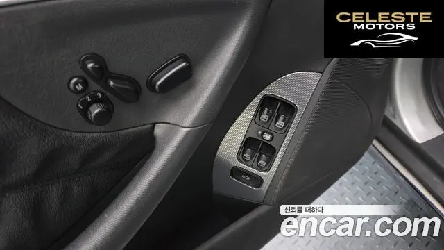 MERCEDES BENZ CLK-Classe C209 CLK320 Cabriolet 2005 — photo 14 sur 20