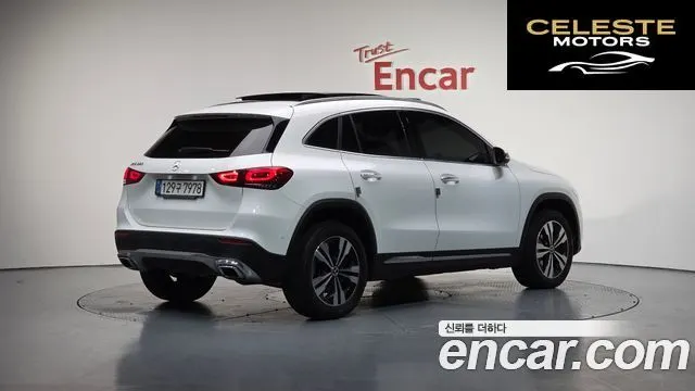 MERCEDES BENZ GLA-Classe H247 GLA220 2021 — photo 1 sur 20