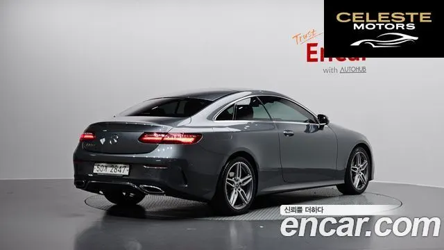 MERCEDES BENZ E-Classe W213 E220d Coupé 2019 — photo 2 sur 20