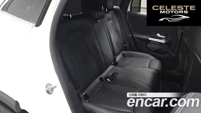 MERCEDES BENZ GLA-Classe H247 GLA220 2021 — photo 11 sur 20