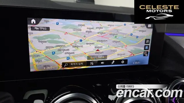 MERCEDES BENZ GLA-Classe H247 GLA220 2021 — photo 13 sur 20