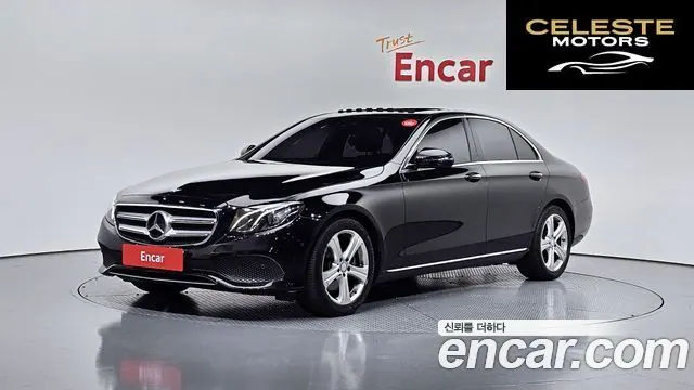 MERCEDES BENZ E-Classe W213 E200 Avantgarde 2017 — photo 1 sur 20