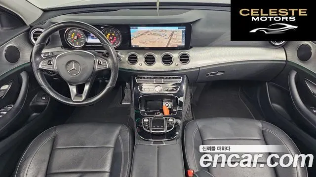 MERCEDES BENZ E-Classe W213 E200 Avantgarde 2017 — photo 7 sur 20