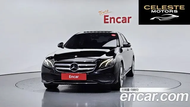 MERCEDES BENZ E-Classe W213 E200 Avantgarde 2017 — photo 3 sur 20