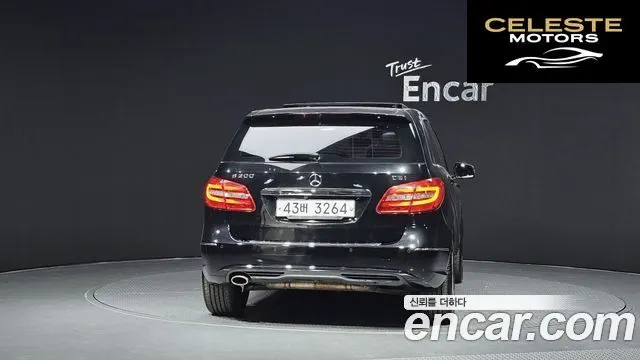 MERCEDES BENZ B-Classe W246 B200 CDI Sport 2012 — photo 4 sur 25