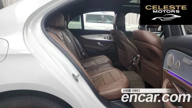 MERCEDES BENZ E-Classe W213 E350 4MATIC Avantgarde 2021 — photo 12 sur 26