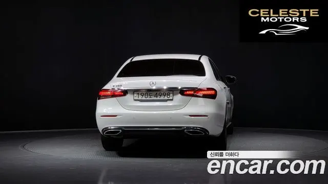 MERCEDES BENZ E-Classe W213 E350 4MATIC Avantgarde 2021 — photo 4 sur 26