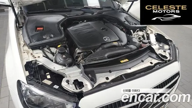 MERCEDES BENZ E-Classe W213 E350 4MATIC Avantgarde 2021 — photo 6 sur 26