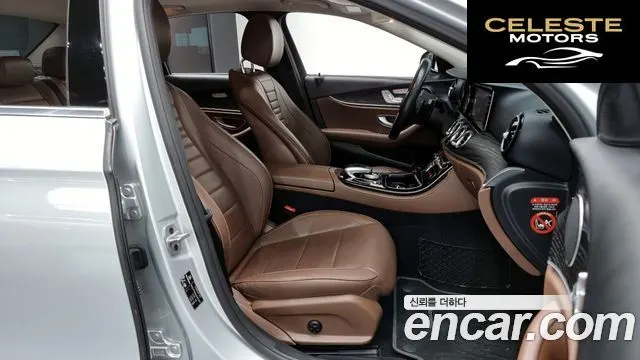 MERCEDES BENZ E-Classe W213 E220d Avantgarde 2019 — photo 11 sur 20