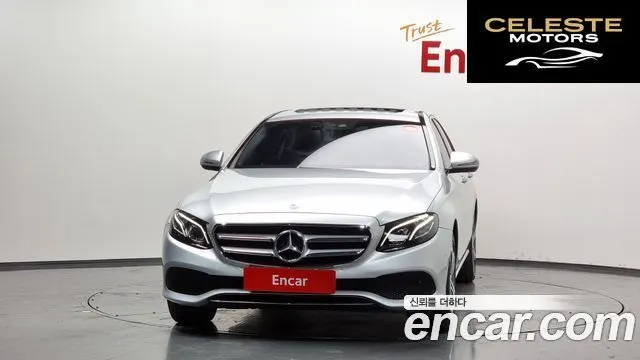MERCEDES BENZ E-Classe W213 E220d Avantgarde 2019 — photo 3 sur 20