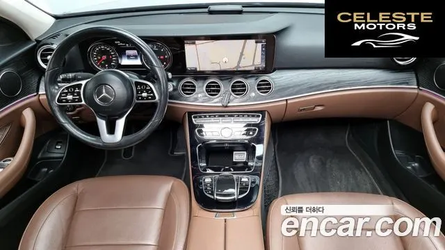 MERCEDES BENZ E-Classe W213 E220d Avantgarde 2019 — photo 7 sur 20